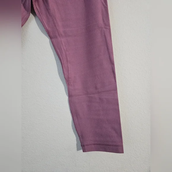 Lululemon Leggings - Picture 5 of 9